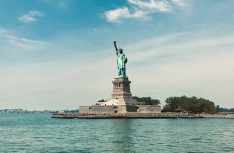 photo of statue of liberty